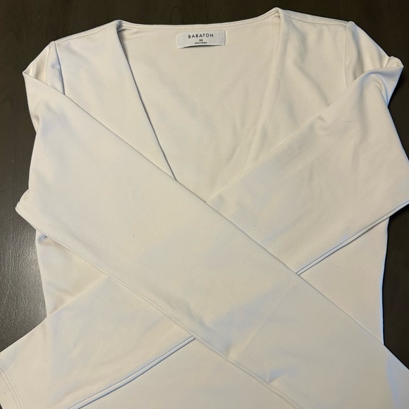 Babaton Contour V-Neck Longsleeve ~ Size XS - Picture 2 of 4